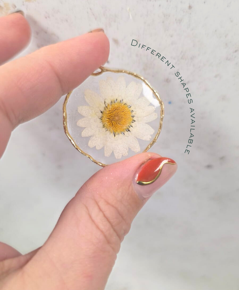 Gold Hammered Oval 30mm x 21mm Bezel - Individually Sold for Resin Crafting!