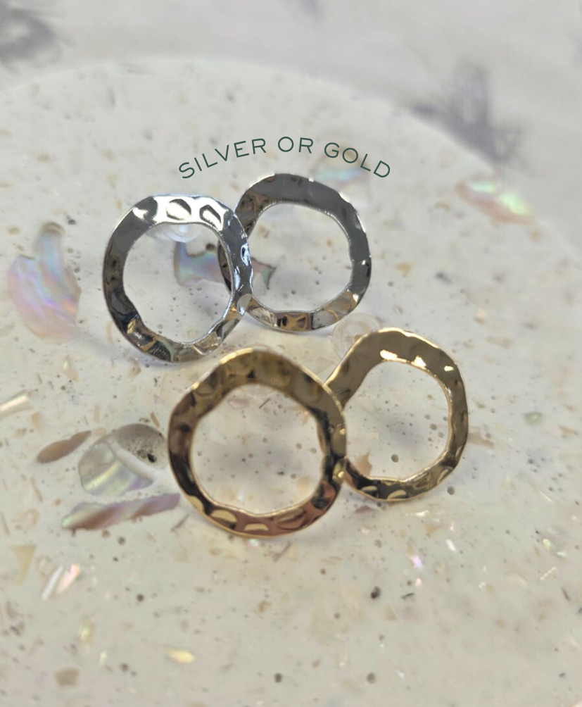 Open Bezel Hammered Round Stud Earrings – Gold or Silver Iron!