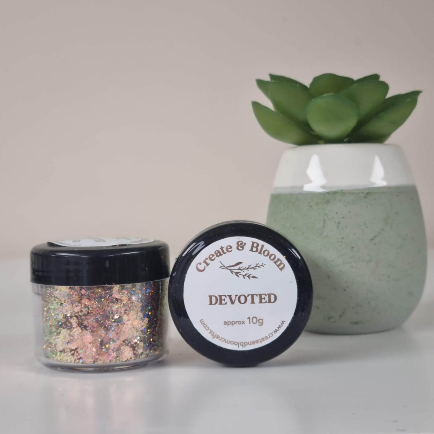 Ultra Iridescent Golden Glitter Mix: Devoted