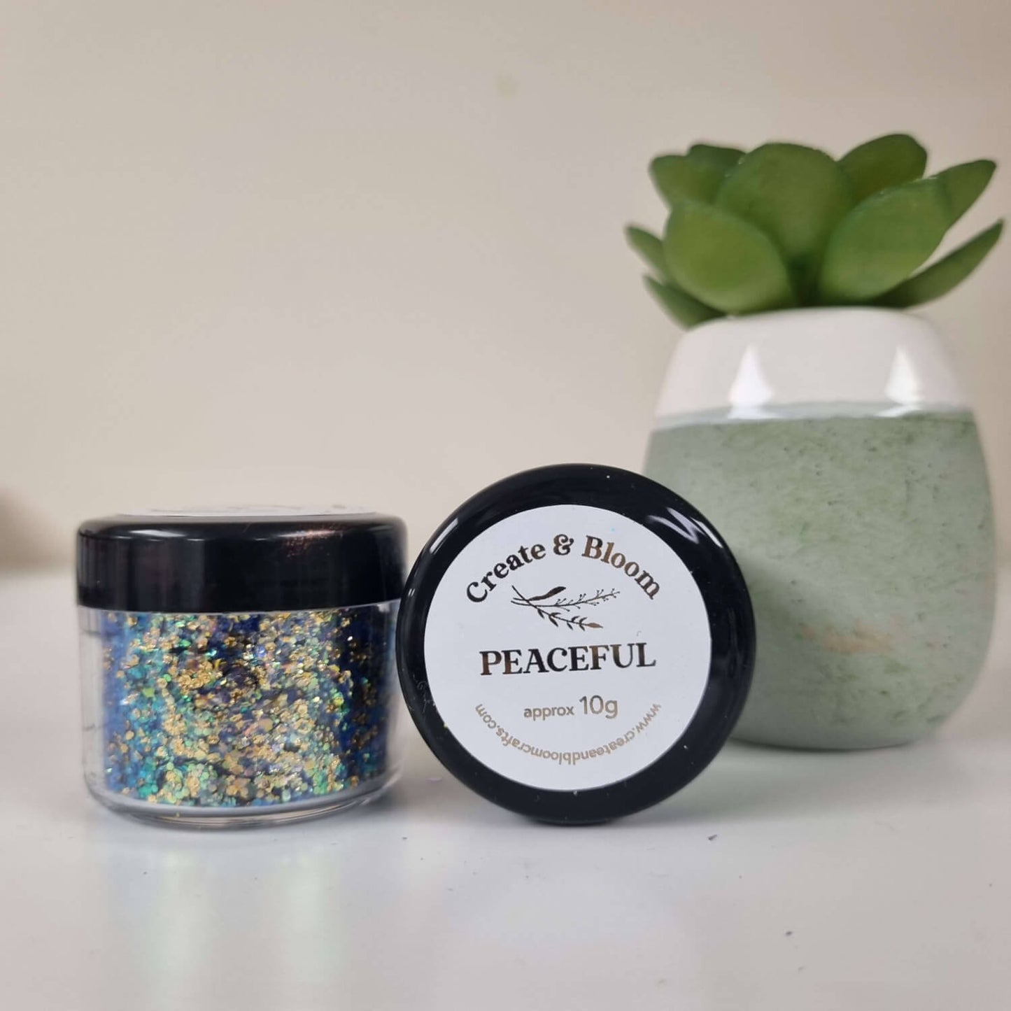 Ultra Chameleon Colour Shift Bloom Glitter: Peaceful