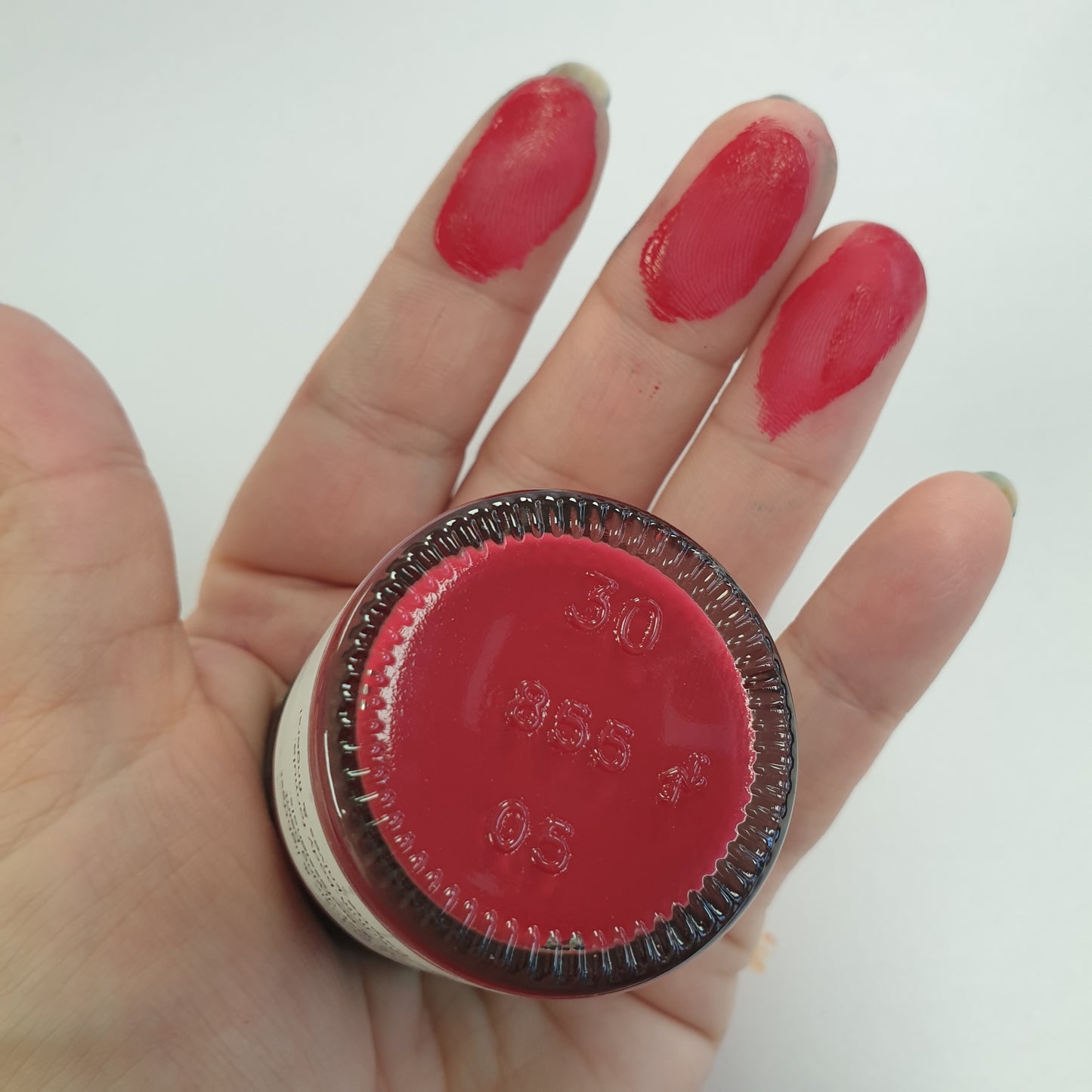 Professional Bloom Acrylic Paint: Crimson Red