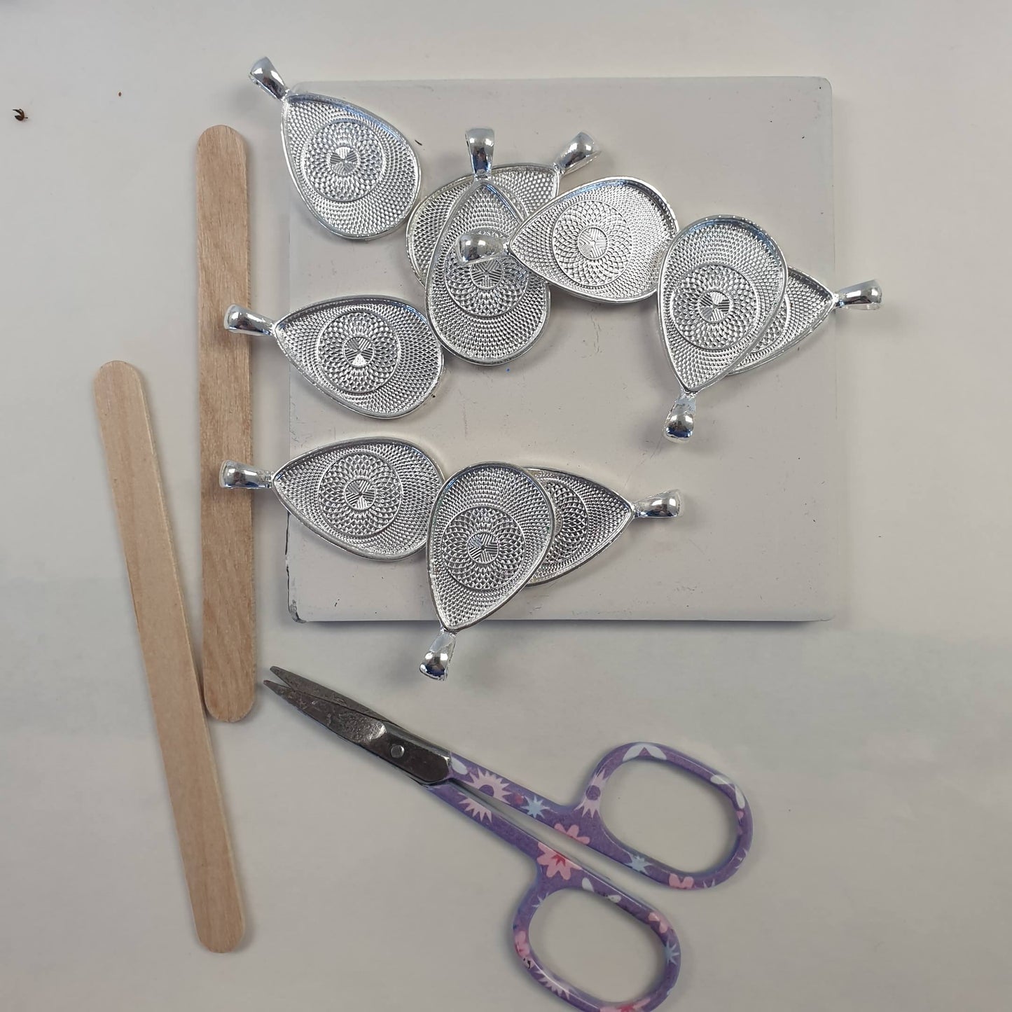 Set of 5 Silver Plated Close-Backed Teardrop Pendant Bezels - 30x20mm