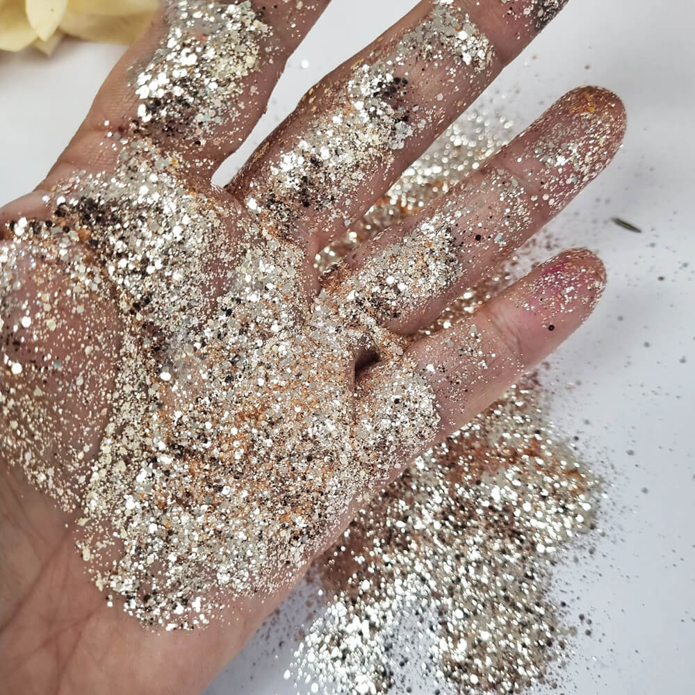 Ultra Sparkling Rose Gold Glitter Mix: Mittens