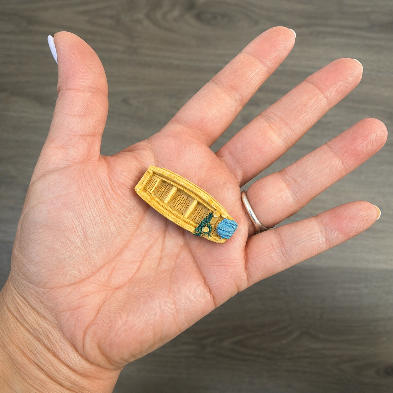 Miniature Resin Boat – Tiny Resin & Seascape Embellishment, for resin oceans and Mixed Media art