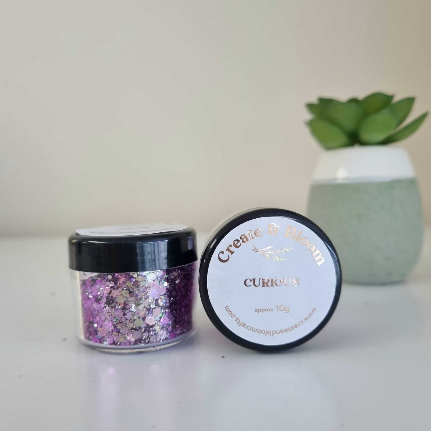 Ultra Colour Shift Bloom Glitter: Curious!
