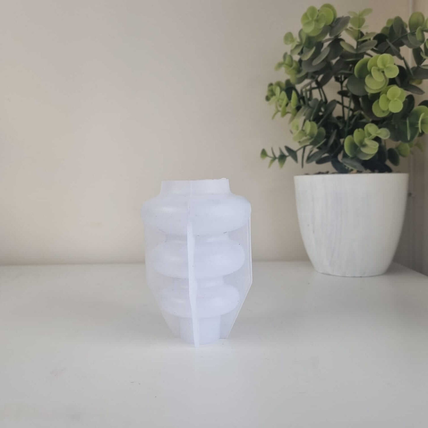 Silicone Moulds for Resin Crafts: The Irregular Wobble Vase Mould!