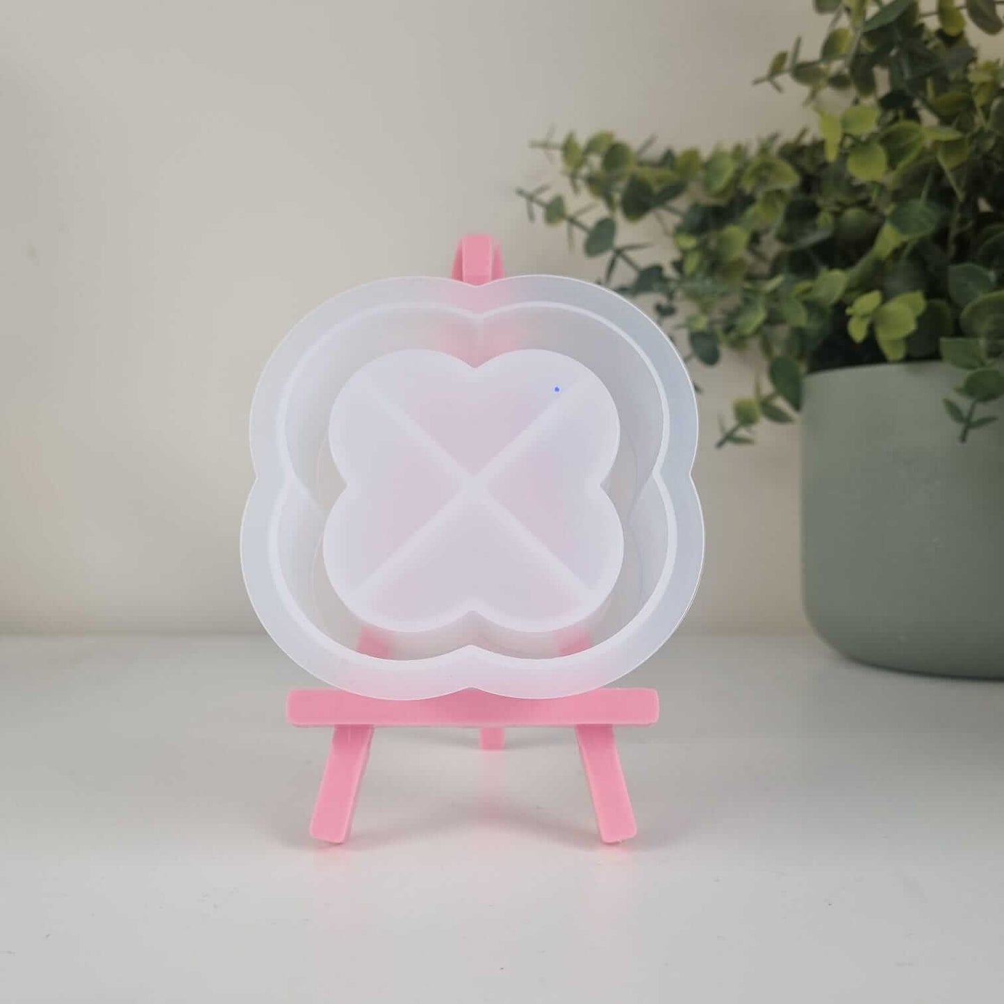 Silicone Moulds for Resin Crafts: Clover!