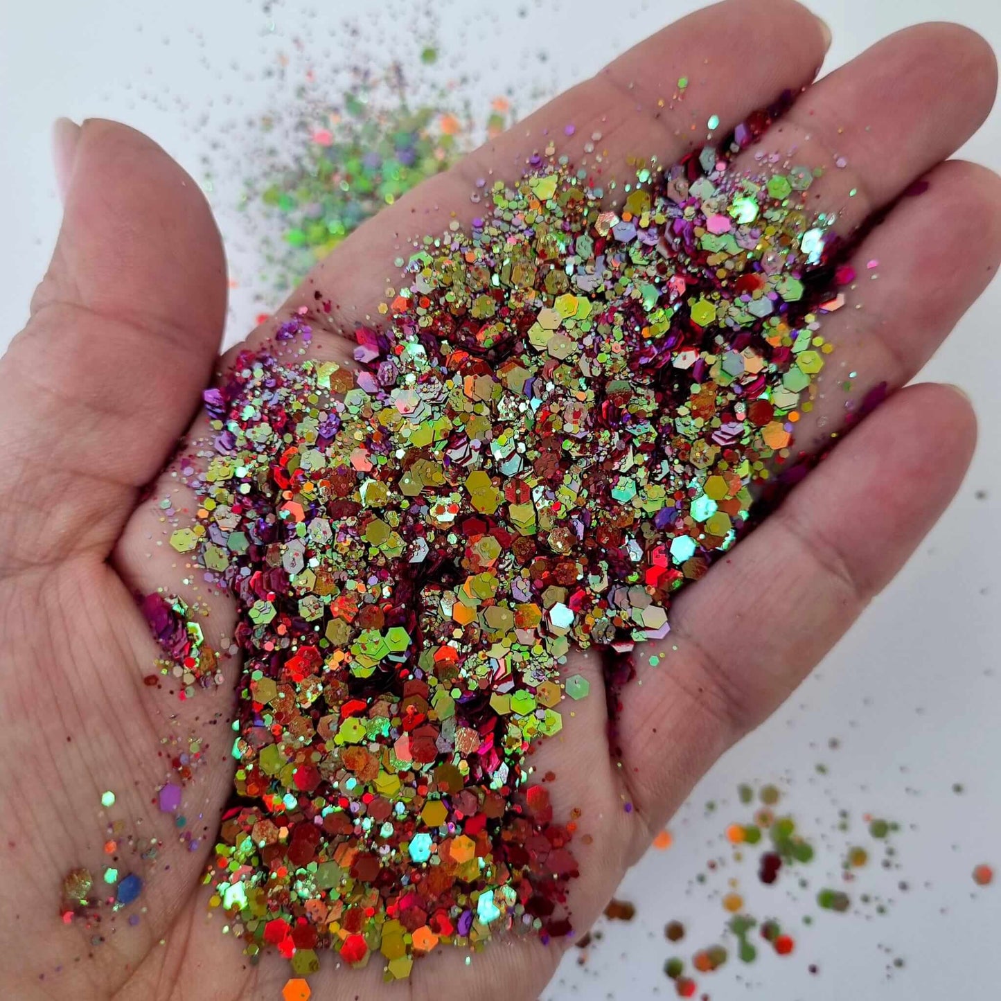 Ultra Chameleon Colour Shift Bloom Glitter: Scandalous