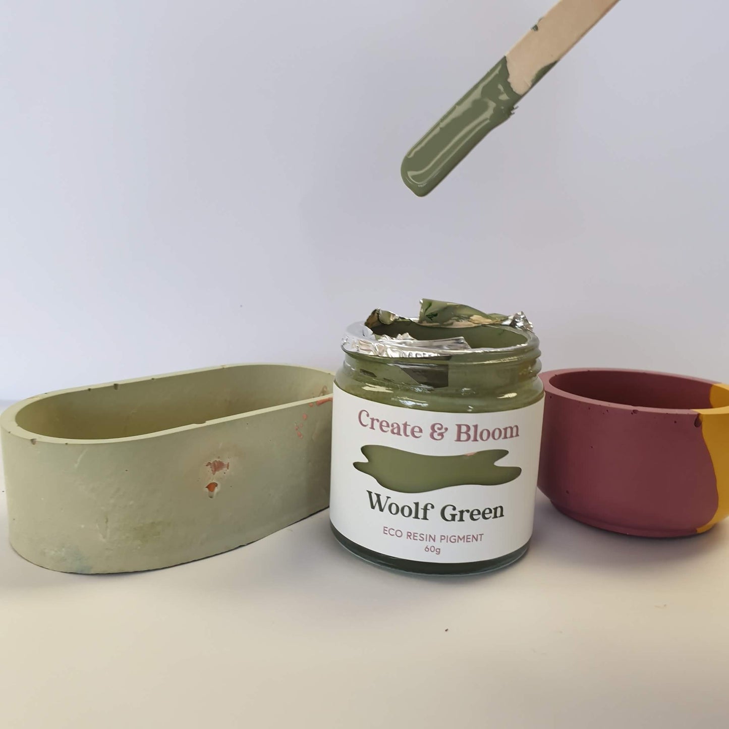 Eco-Resin Pigment: Woolf Green