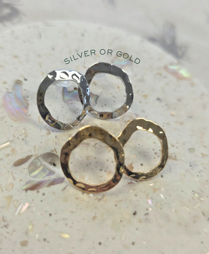 Open Bezel Hammered Round Stud Earrings – Gold or Silver Iron!