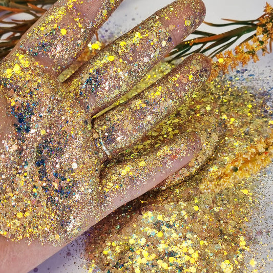 Ultra Iridescent Golden Glitter Mix: Devoted