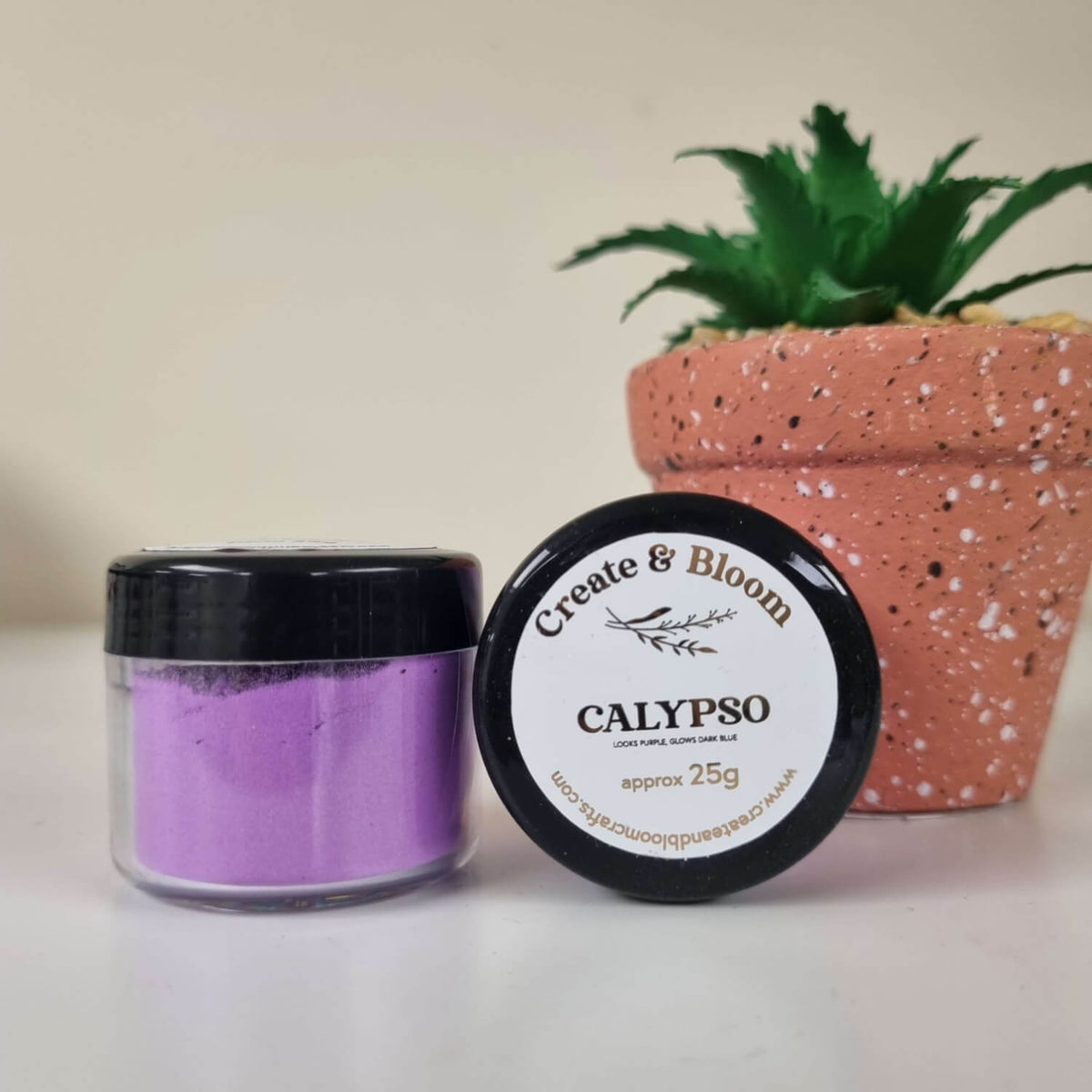 UV Glow Powder Pigment - Calypso Blue – Create & Bloom Crafts