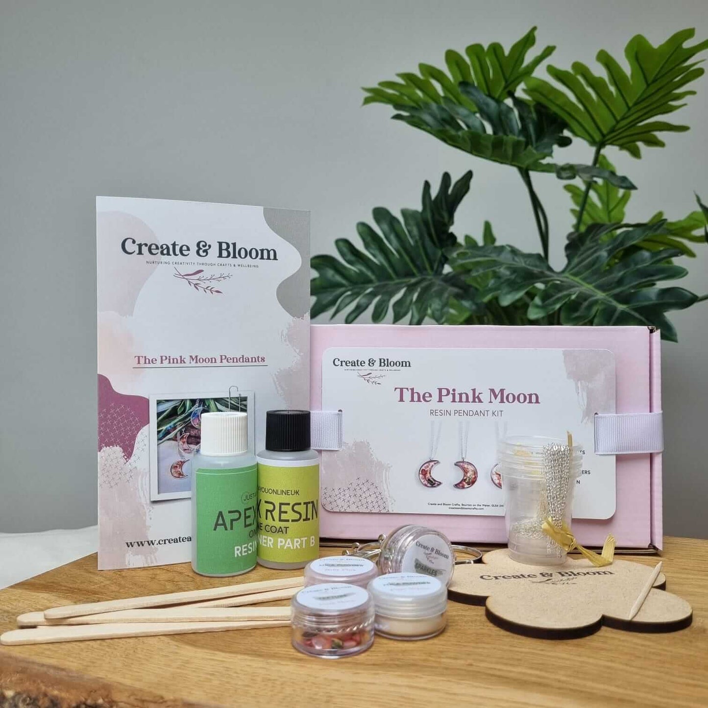 Pink Moon Necklaces Resin Jewellery Kit