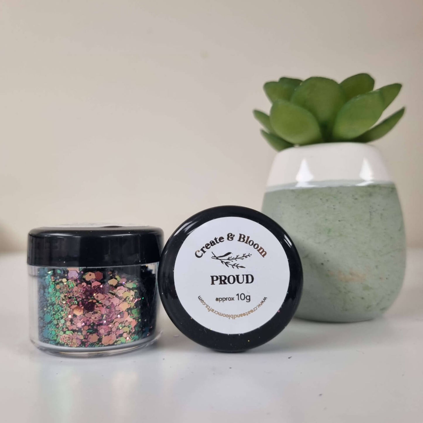 Ultra Chameleon Colour Shift Bloom Glitter: Proud