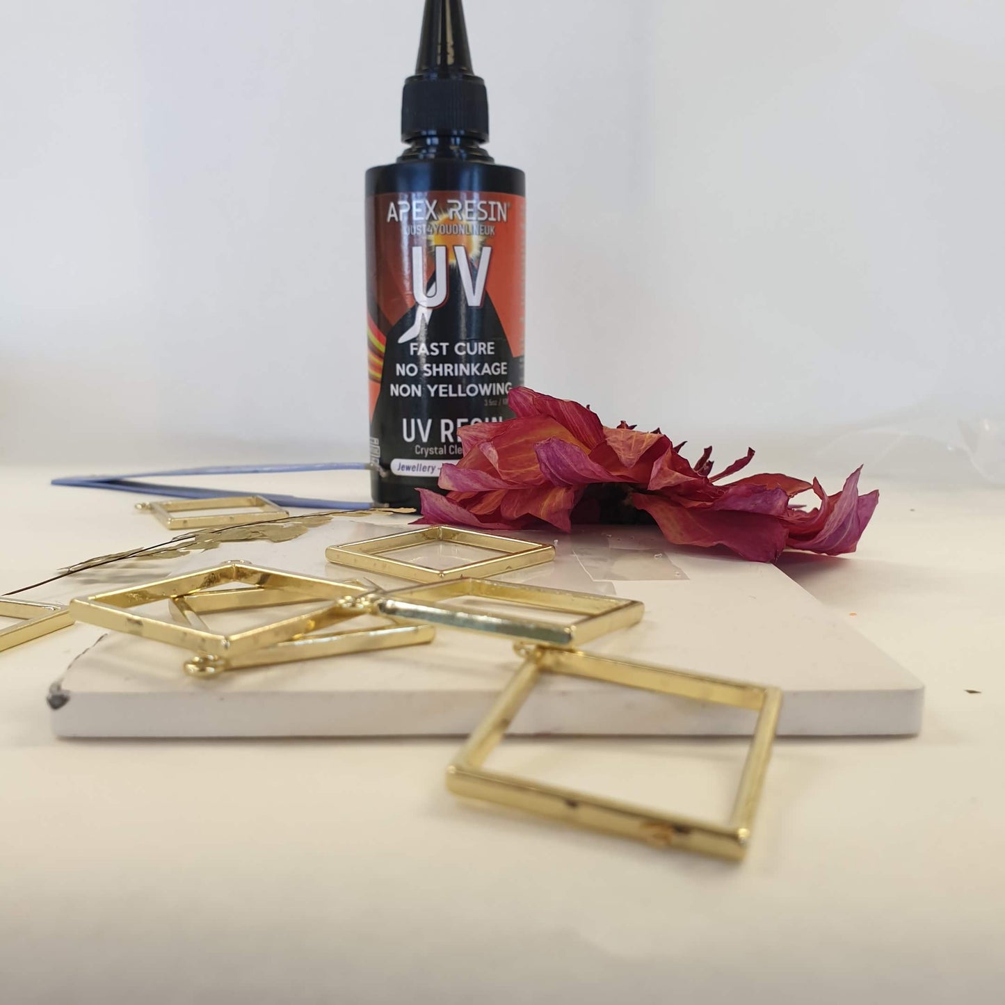 Apex UV Resin 100g bottle for fast-cure jewellery and doming applications