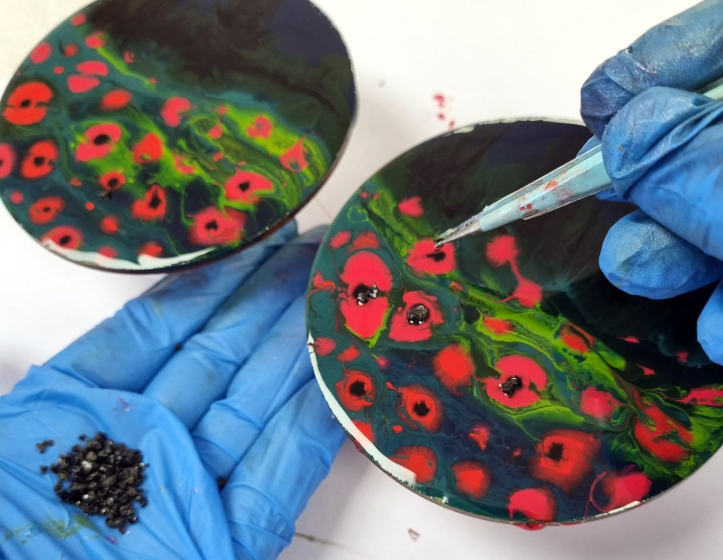 Lest We Forget Poppy Fields Resin Art kit: Craft Kit