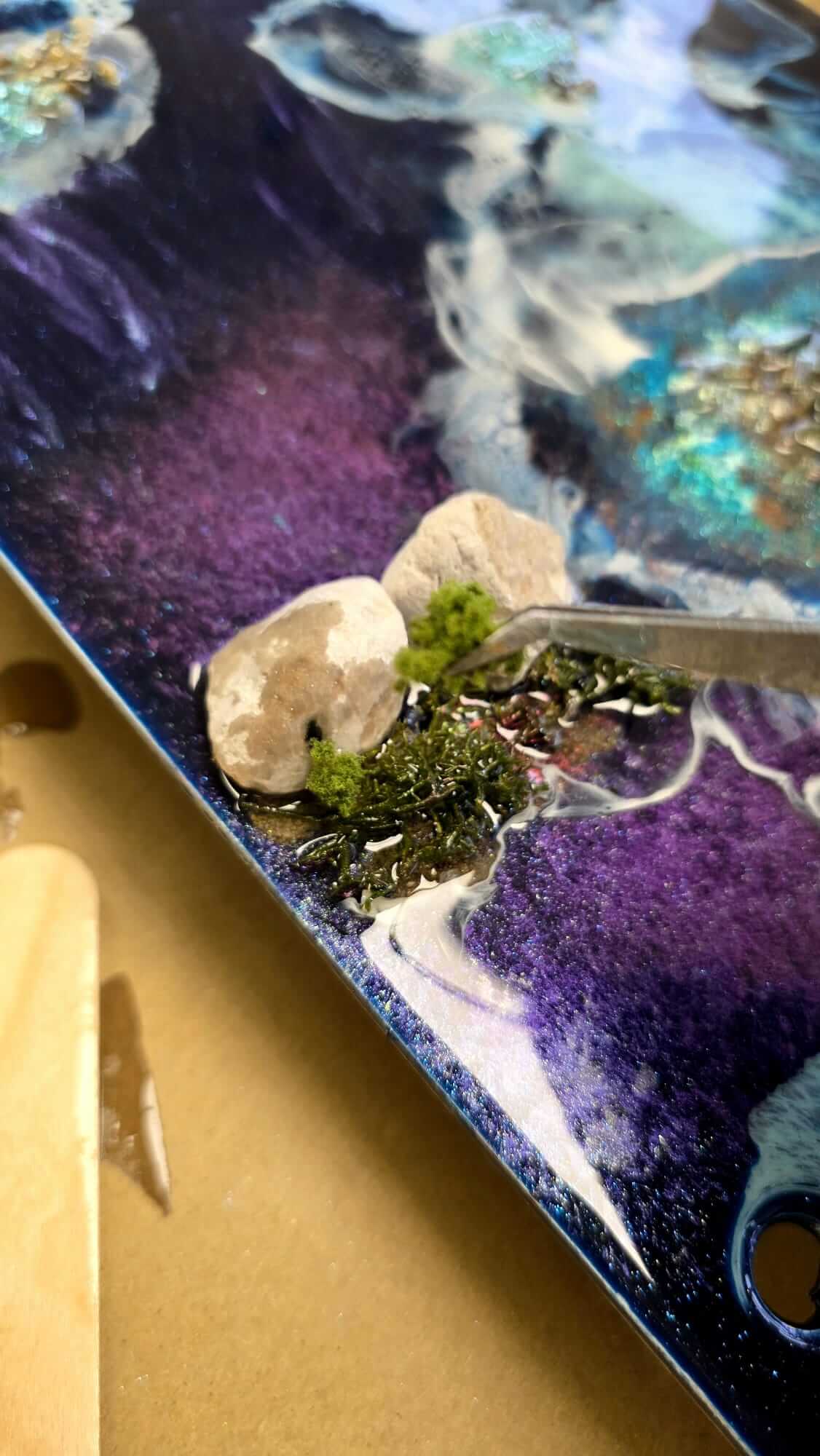 Beautiful resin ocean, with green terrain
