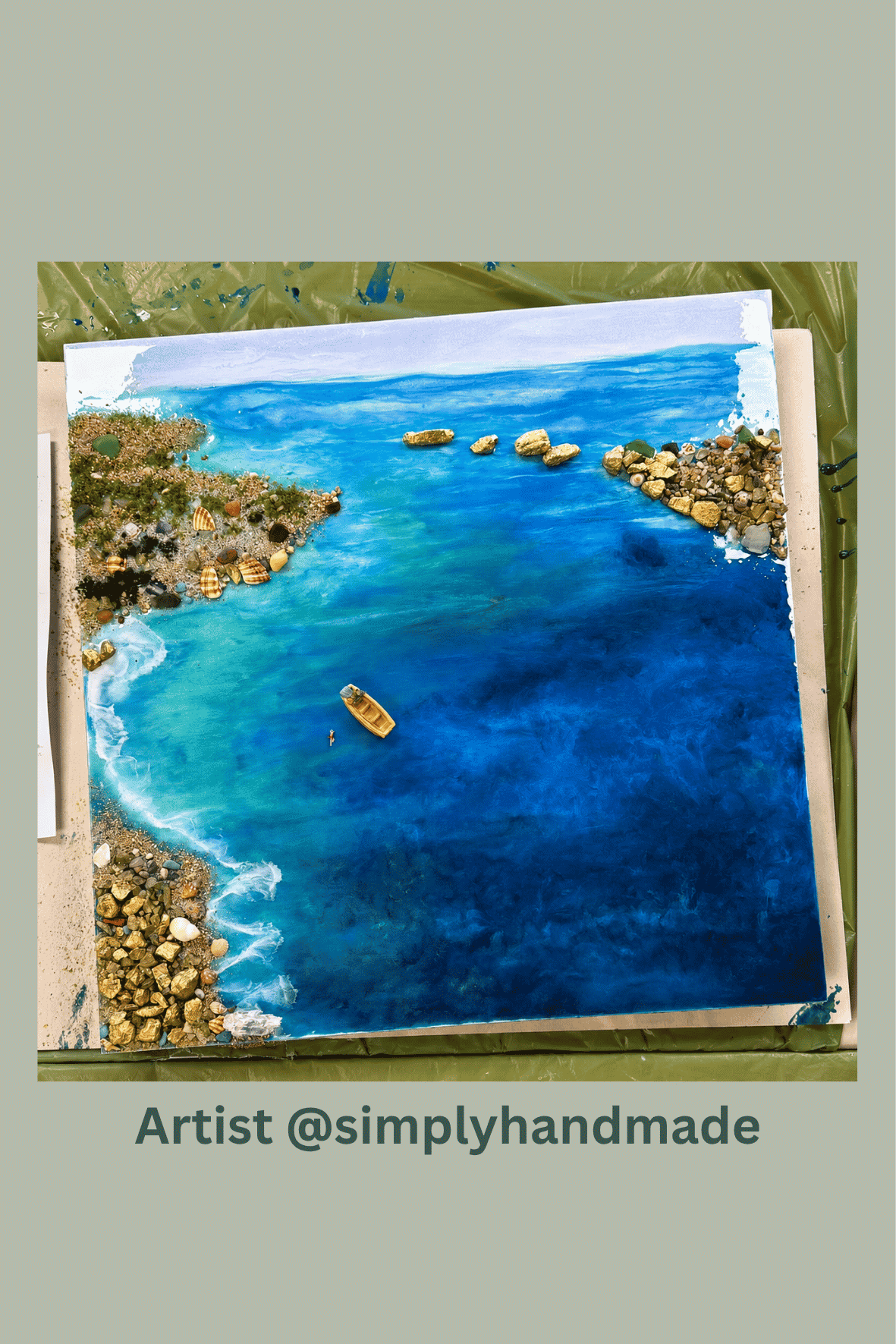 Miniature Resin Boat – Tiny Resin & Seascape Embellishment, for resin oceans and Mixed Media art
