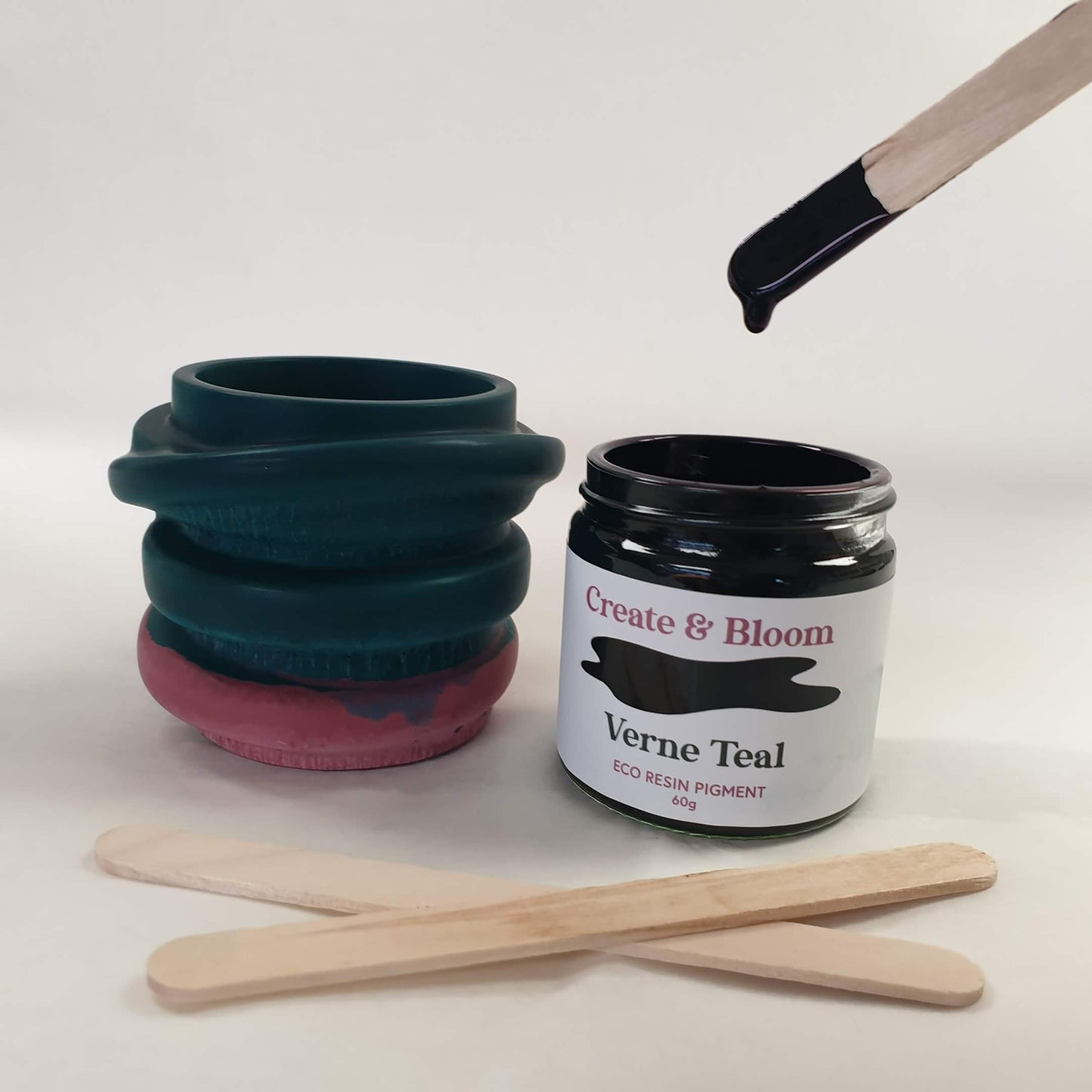 Eco-Resin Pigment: Verne Teal