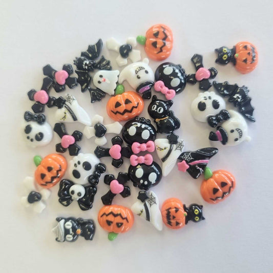 Halloween Resin Charms  – Spooky Embellishments for Jewellery, Keyrings, Art & UV Resin Craft Projects