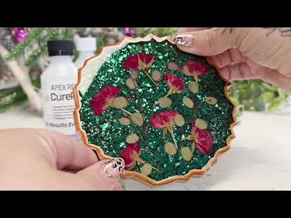 Temperature-resistant epoxy resin for flawless top coats and doming in resin art.