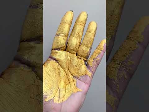 Golden pigment mica